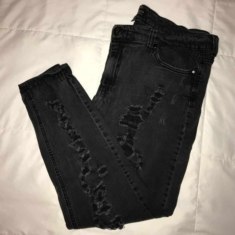 Plus Size Distressed Jeans